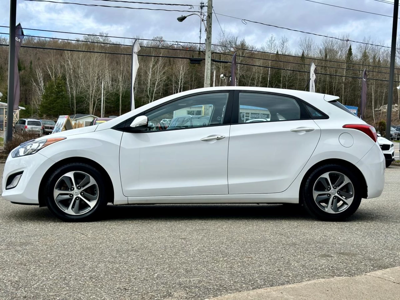 2016 Hyundai Elantra GT 5dr HB Man GLS Image principale